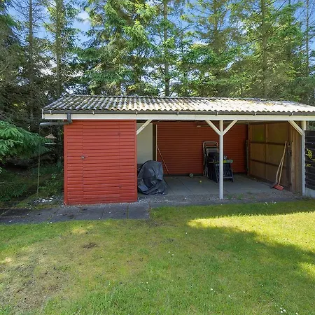 Hébergement de vacances Two-bedroom Holiday In *