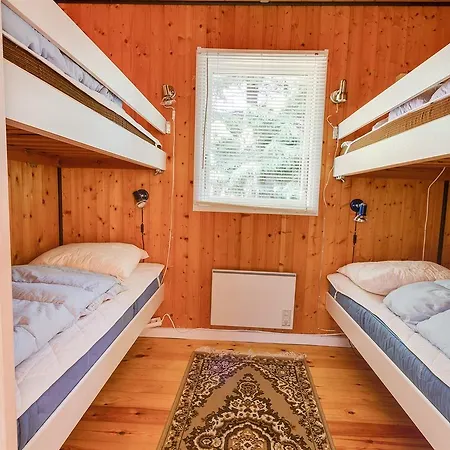 Hébergement de vacances Two-bedroom Holiday In *