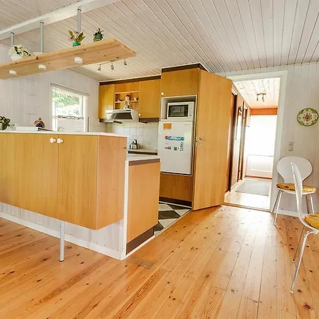 Two-bedroom Holiday In * Hals