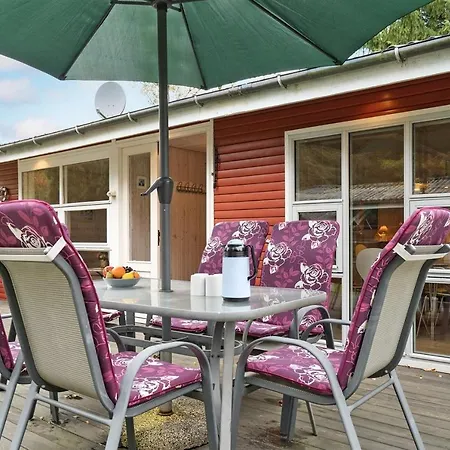 Two-bedroom Holiday In *
